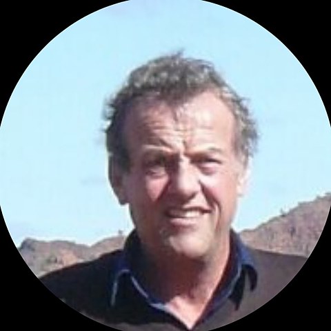 Dr Peter Boult